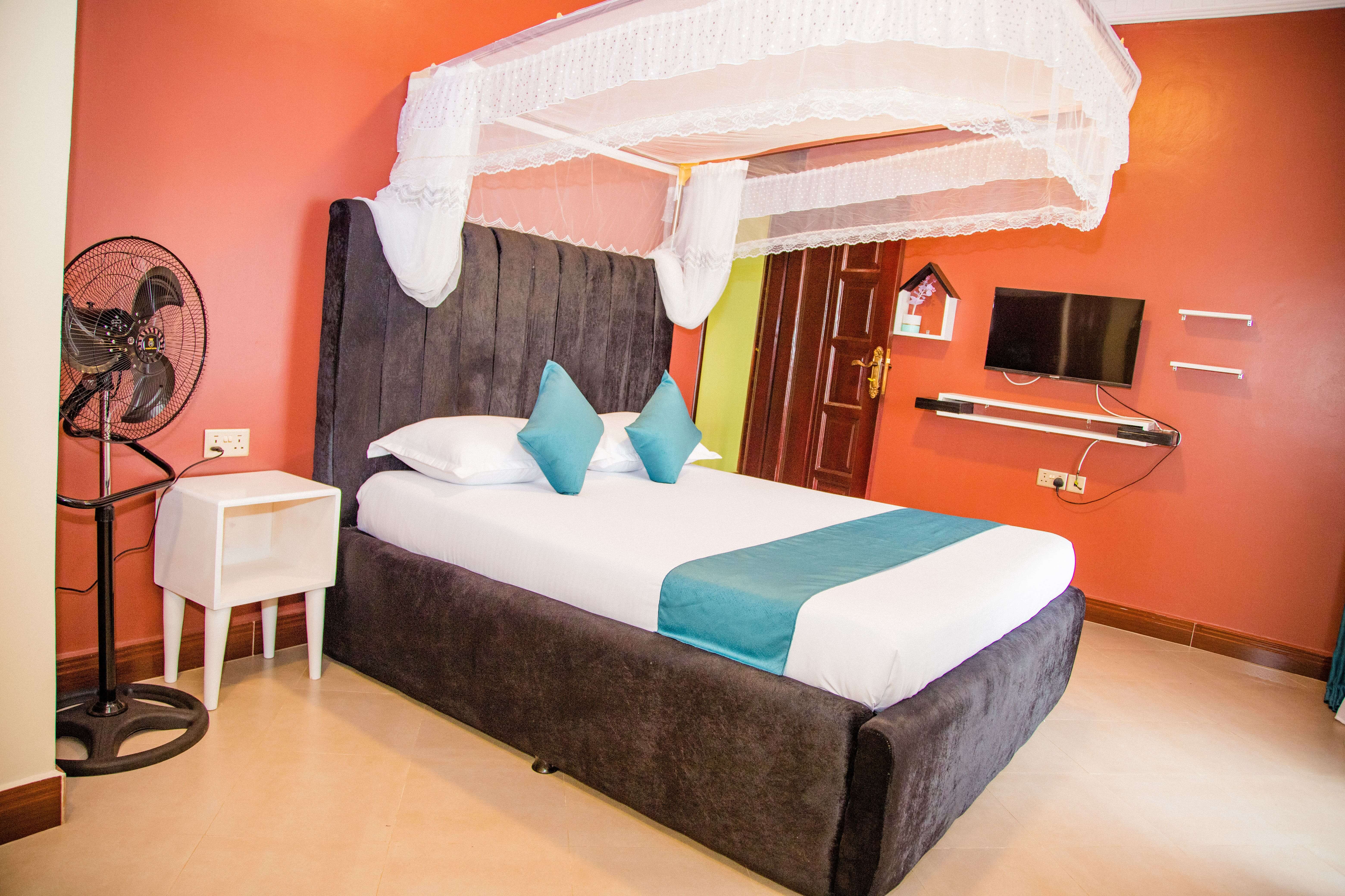 Flobert suites Hotel Uganda